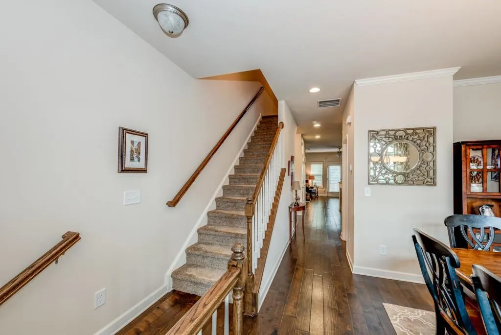 7460 Glisten Avenue, Atlanta, Georgia 30328, 3 Bedrooms Bedrooms, ,3 BathroomsBathrooms,Residential,Sold,7460 Glisten Avenue,5885657