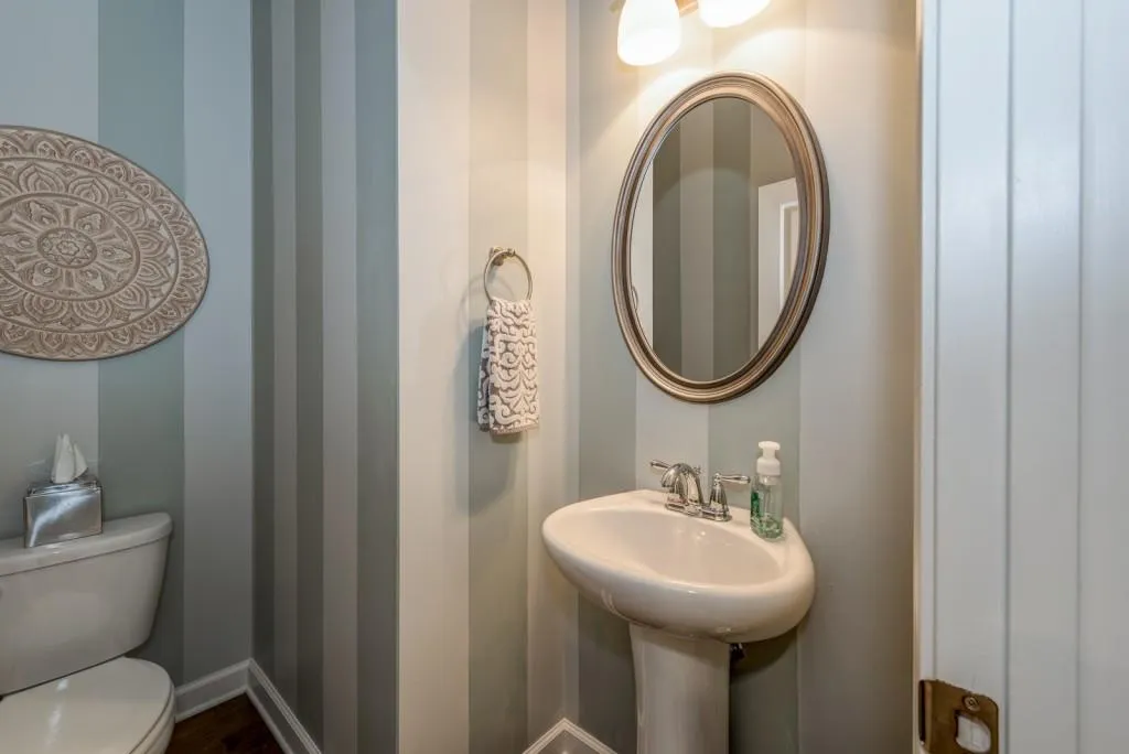 7460 Glisten Avenue, Atlanta, Georgia 30328, 3 Bedrooms Bedrooms, ,3 BathroomsBathrooms,Residential,Sold,7460 Glisten Avenue,5885657
