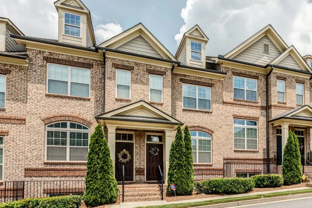 7460 Glisten Avenue, Atlanta, Georgia 30328, 3 Bedrooms Bedrooms, ,3 BathroomsBathrooms,Residential,Sold,7460 Glisten Avenue,5885657