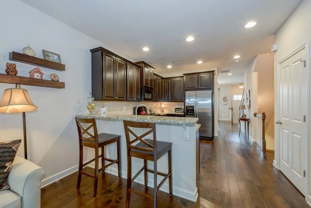 7460 Glisten Avenue, Atlanta, Georgia 30328, 3 Bedrooms Bedrooms, ,3 BathroomsBathrooms,Residential,Sold,7460 Glisten Avenue,5885657