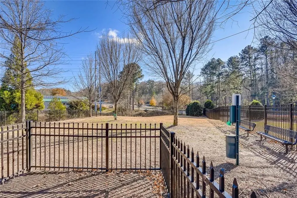 305 Alderwood Lane, Sandy Springs, Georgia 30328, 3 Bedrooms Bedrooms, ,3 BathroomsBathrooms,Residential,Sold,305 Alderwood Lane,6821411