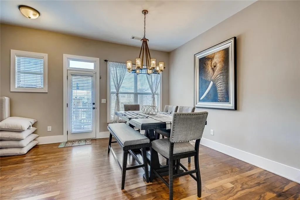 305 Alderwood Lane, Sandy Springs, Georgia 30328, 3 Bedrooms Bedrooms, ,3 BathroomsBathrooms,Residential,Sold,305 Alderwood Lane,6821411