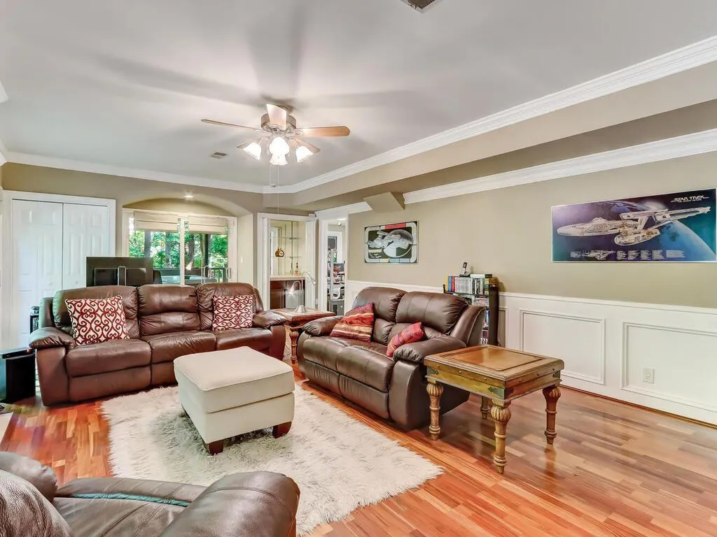1895 Redbourne Drive, Sandy Springs, Georgia 30350, 4 Bedrooms Bedrooms, ,3 BathroomsBathrooms,Residential,Sold,1895 Redbourne Drive,6884592
