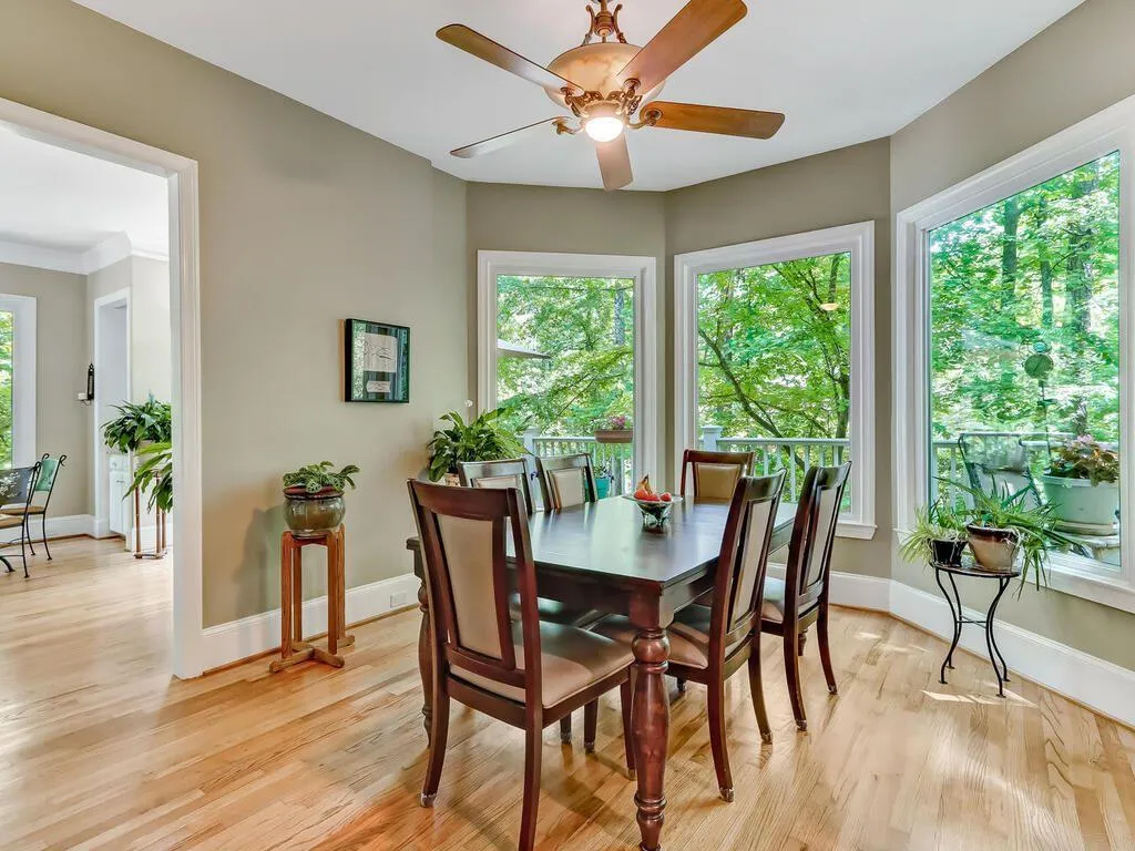 1895 Redbourne Drive, Sandy Springs, Georgia 30350, 4 Bedrooms Bedrooms, ,3 BathroomsBathrooms,Residential,Sold,1895 Redbourne Drive,6884592