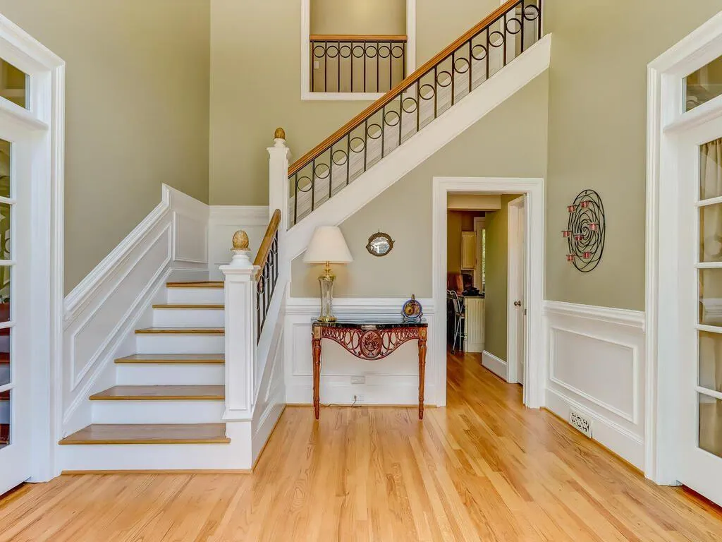 1895 Redbourne Drive, Sandy Springs, Georgia 30350, 4 Bedrooms Bedrooms, ,3 BathroomsBathrooms,Residential,Sold,1895 Redbourne Drive,6884592