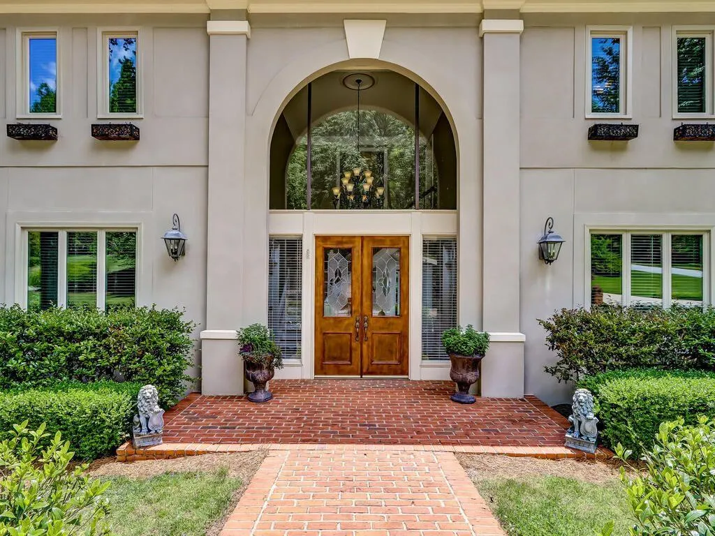 1895 Redbourne Drive, Sandy Springs, Georgia 30350, 4 Bedrooms Bedrooms, ,3 BathroomsBathrooms,Residential,Sold,1895 Redbourne Drive,6884592