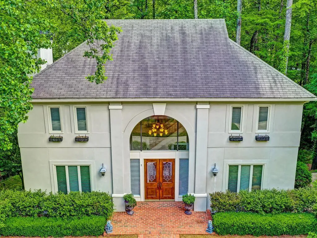 1895 Redbourne Drive, Sandy Springs, Georgia 30350, 4 Bedrooms Bedrooms, ,3 BathroomsBathrooms,Residential,Sold,1895 Redbourne Drive,6884592