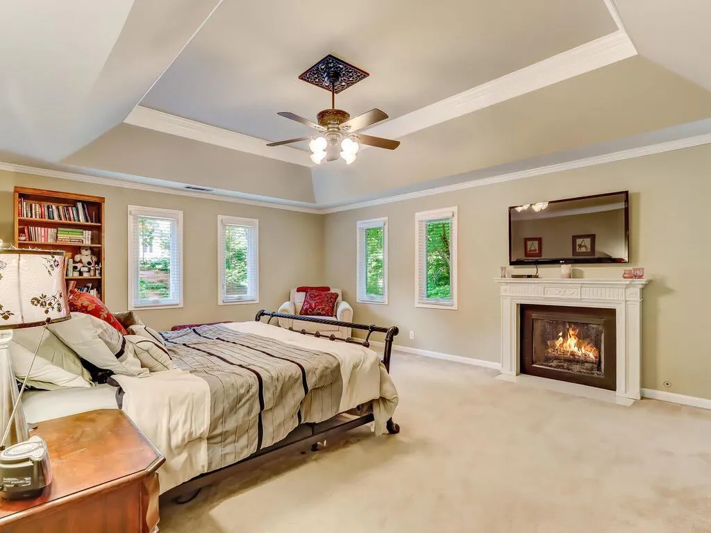 1895 Redbourne Drive, Sandy Springs, Georgia 30350, 4 Bedrooms Bedrooms, ,3 BathroomsBathrooms,Residential,Sold,1895 Redbourne Drive,6884592