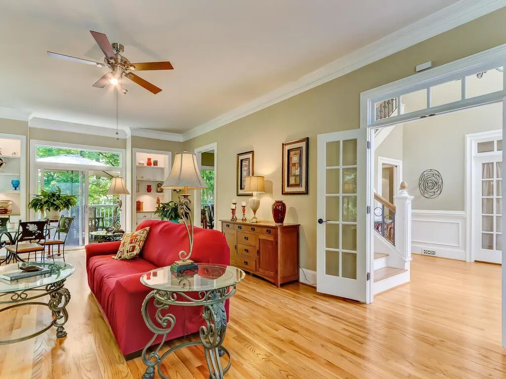 1895 Redbourne Drive, Sandy Springs, Georgia 30350, 4 Bedrooms Bedrooms, ,3 BathroomsBathrooms,Residential,Sold,1895 Redbourne Drive,6884592
