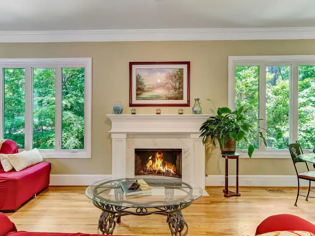 1895 Redbourne Drive, Sandy Springs, Georgia 30350, 4 Bedrooms Bedrooms, ,3 BathroomsBathrooms,Residential,Sold,1895 Redbourne Drive,6884592