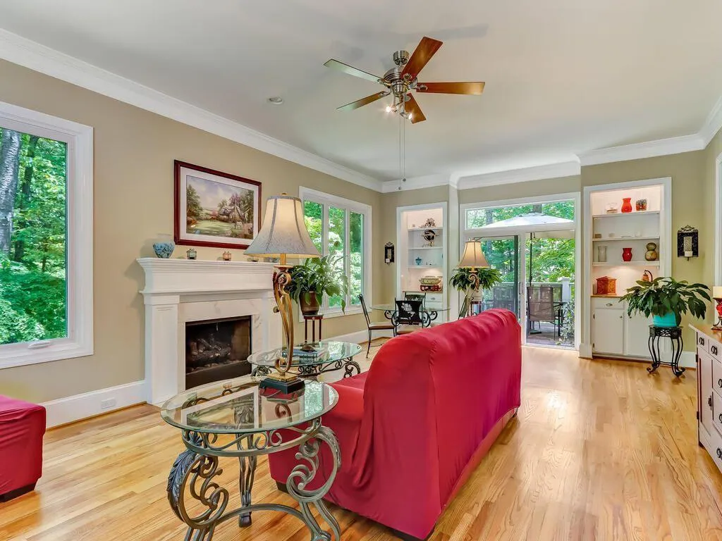 1895 Redbourne Drive, Sandy Springs, Georgia 30350, 4 Bedrooms Bedrooms, ,3 BathroomsBathrooms,Residential,Sold,1895 Redbourne Drive,6884592