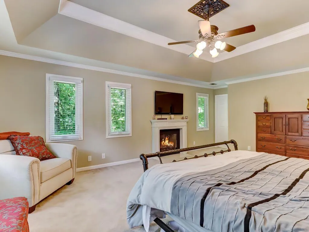 1895 Redbourne Drive, Sandy Springs, Georgia 30350, 4 Bedrooms Bedrooms, ,3 BathroomsBathrooms,Residential,Sold,1895 Redbourne Drive,6884592