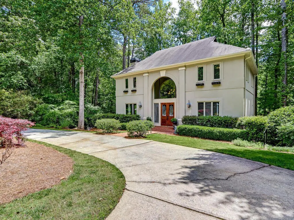 1895 Redbourne Drive, Sandy Springs, Georgia 30350, 4 Bedrooms Bedrooms, ,3 BathroomsBathrooms,Residential,Sold,1895 Redbourne Drive,6884592