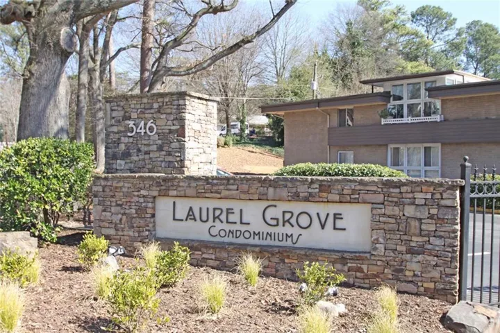 Entrance off Carpenter dr