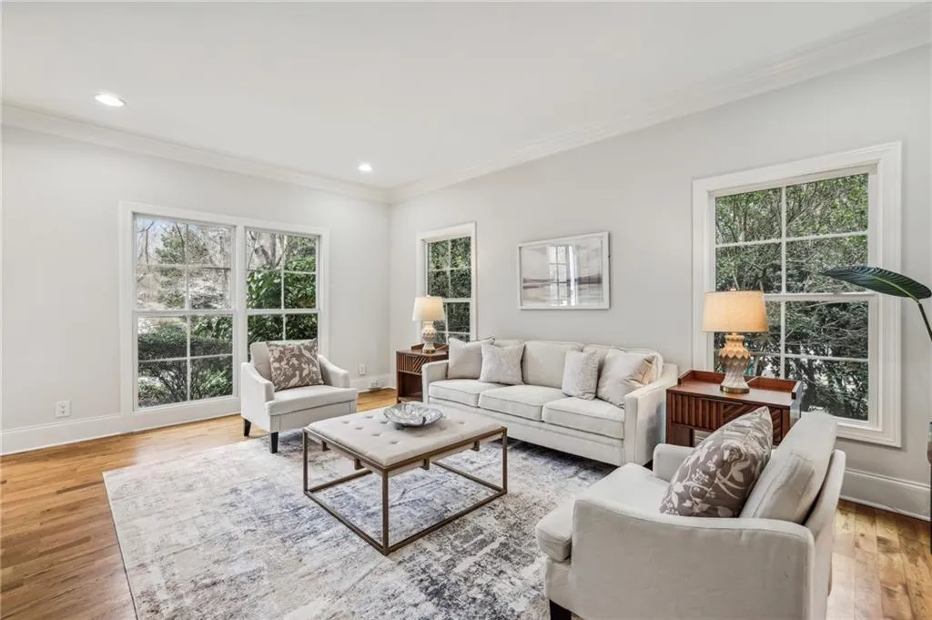280 Seamarsh Court, Atlanta, Georgia 30328, 4 Bedrooms Bedrooms, ,3 BathroomsBathrooms,Residential,Sold,280 Seamarsh Court,7545072