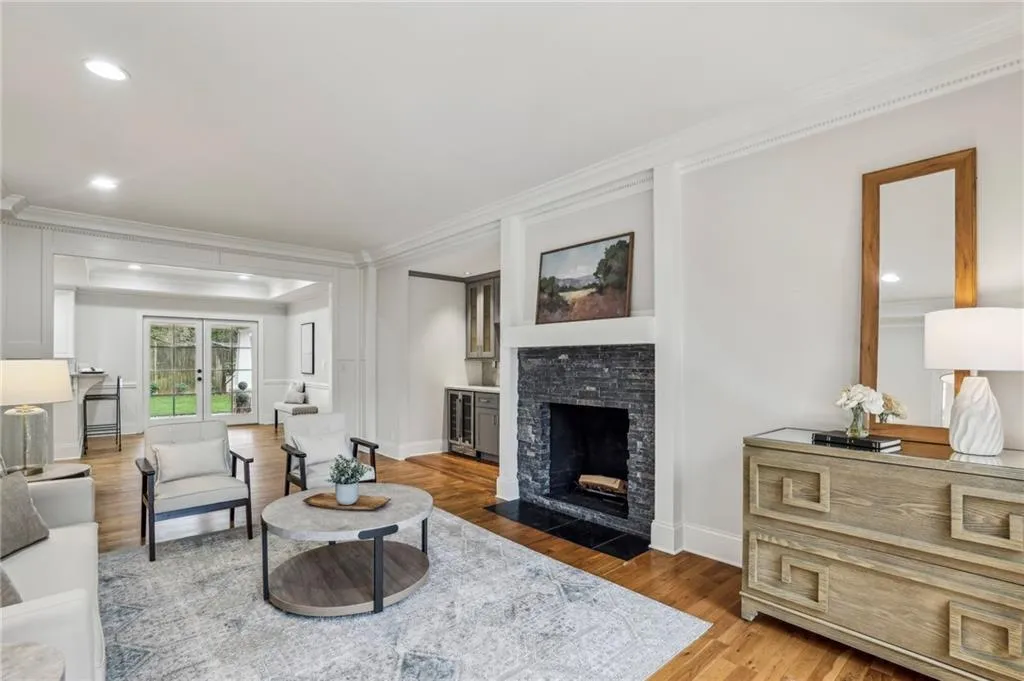 280 Seamarsh Court, Atlanta, Georgia 30328, 4 Bedrooms Bedrooms, ,3 BathroomsBathrooms,Residential,Sold,280 Seamarsh Court,7545072