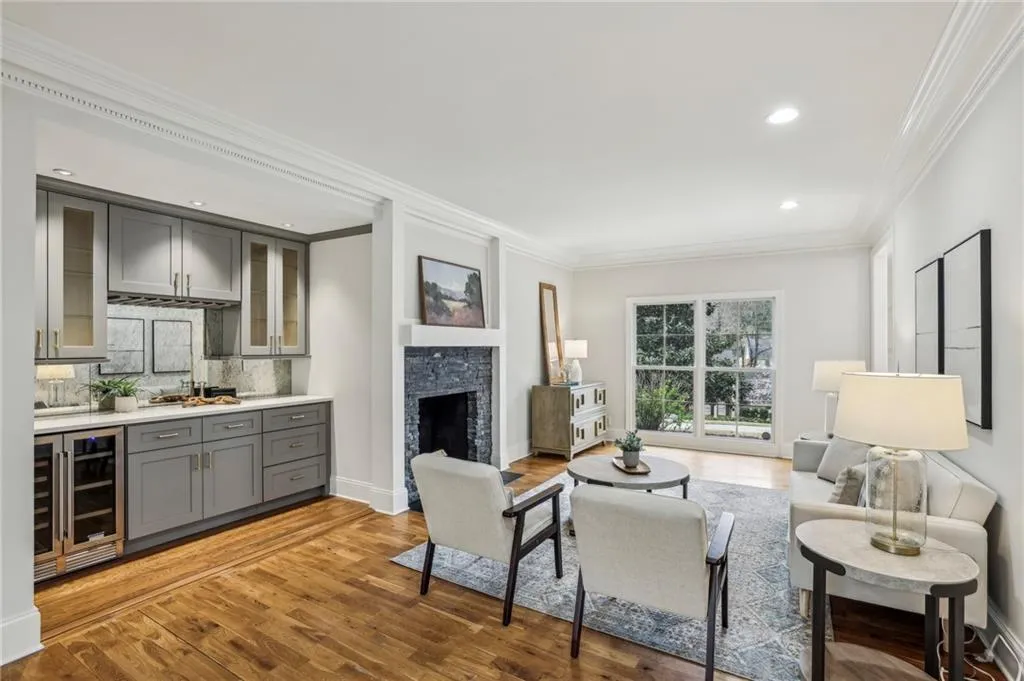 280 Seamarsh Court, Atlanta, Georgia 30328, 4 Bedrooms Bedrooms, ,3 BathroomsBathrooms,Residential,Sold,280 Seamarsh Court,7545072