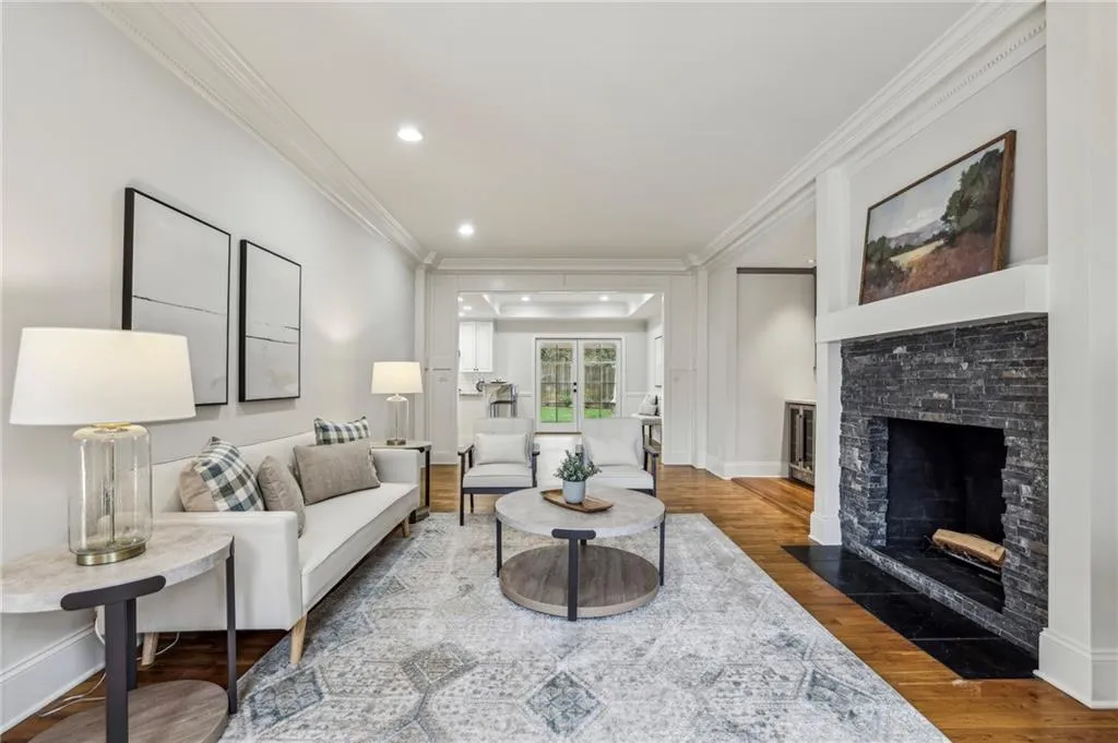 280 Seamarsh Court, Atlanta, Georgia 30328, 4 Bedrooms Bedrooms, ,3 BathroomsBathrooms,Residential,Sold,280 Seamarsh Court,7545072