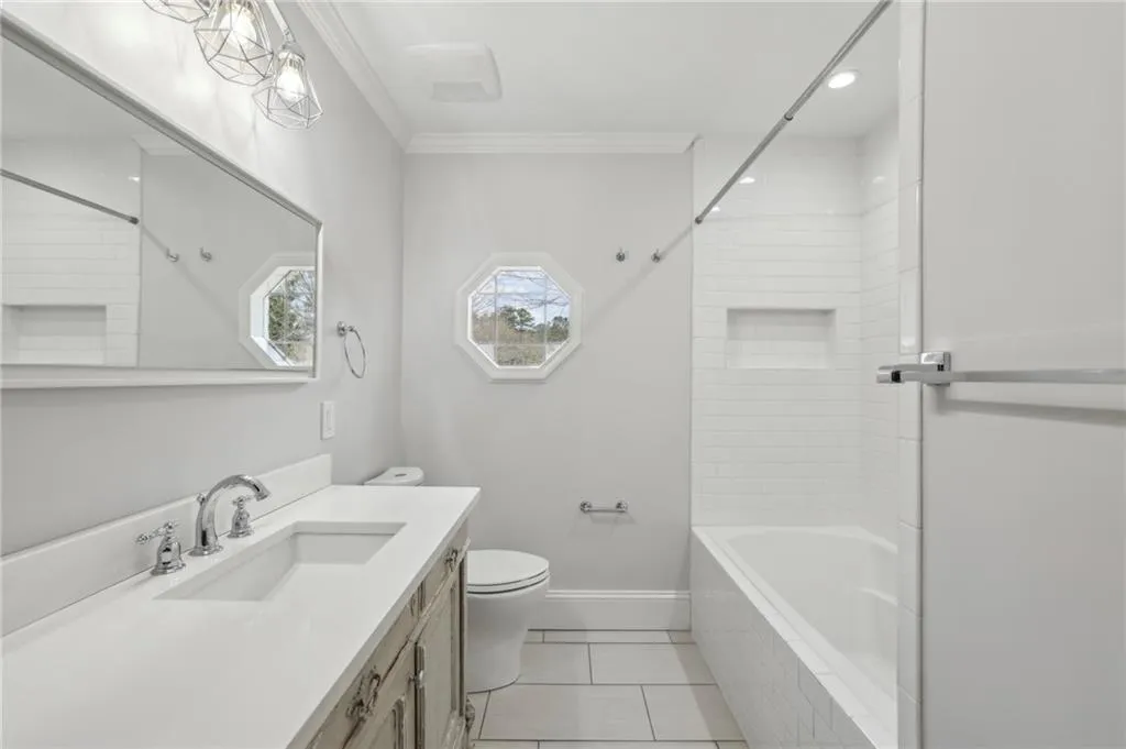 280 Seamarsh Court, Atlanta, Georgia 30328, 4 Bedrooms Bedrooms, ,3 BathroomsBathrooms,Residential,Sold,280 Seamarsh Court,7545072