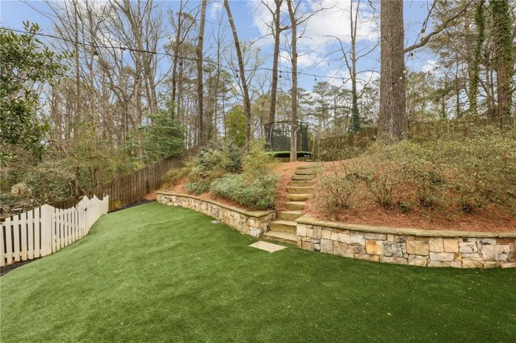 280 Seamarsh Court, Atlanta, Georgia 30328, 4 Bedrooms Bedrooms, ,3 BathroomsBathrooms,Residential,Sold,280 Seamarsh Court,7545072