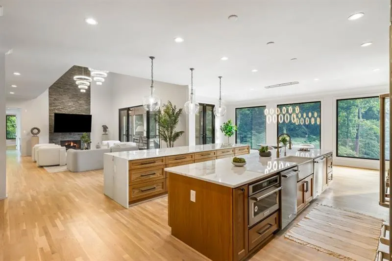 1430 N Harris Ridge, Atlanta, Georgia 30327, 7 Bedrooms Bedrooms, ,7 BathroomsBathrooms,Residential,For Sale,1430 N Harris Ridge,7676132