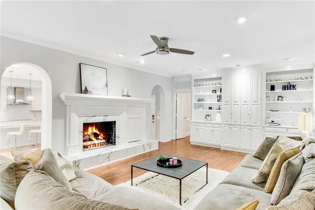 5600 Errol Place, Atlanta, Georgia 30327, 5 Bedrooms Bedrooms, ,4 BathroomsBathrooms,Residential,Sold,5600 Errol Place,6938063