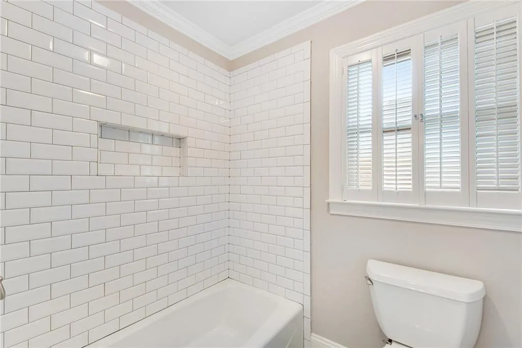 5600 Errol Place, Atlanta, Georgia 30327, 5 Bedrooms Bedrooms, ,4 BathroomsBathrooms,Residential,Sold,5600 Errol Place,6938063