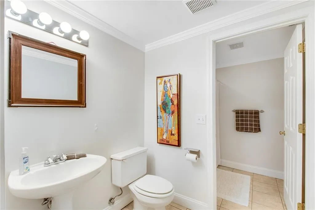 5600 Errol Place, Atlanta, Georgia 30327, 5 Bedrooms Bedrooms, ,4 BathroomsBathrooms,Residential,Sold,5600 Errol Place,6938063