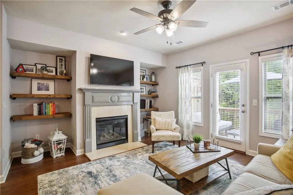 7245 Highland Bluff, Sandy Springs, Georgia 30328, 3 Bedrooms Bedrooms, ,3 BathroomsBathrooms,Residential,Sold,7245 Highland Bluff,7203646