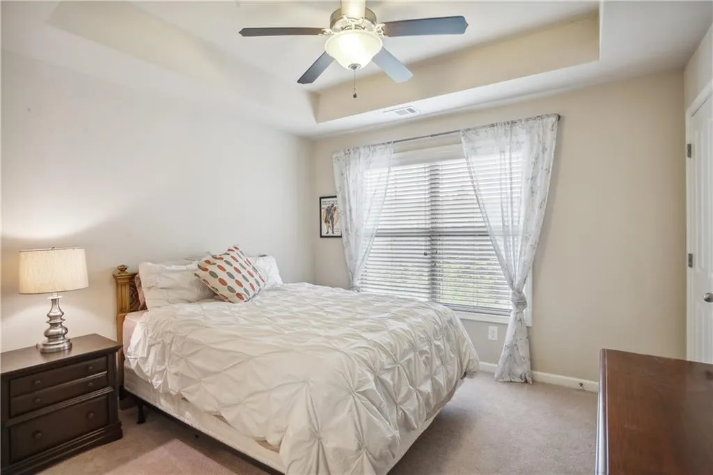 7245 Highland Bluff, Sandy Springs, Georgia 30328, 3 Bedrooms Bedrooms, ,3 BathroomsBathrooms,Residential,Sold,7245 Highland Bluff,7203646