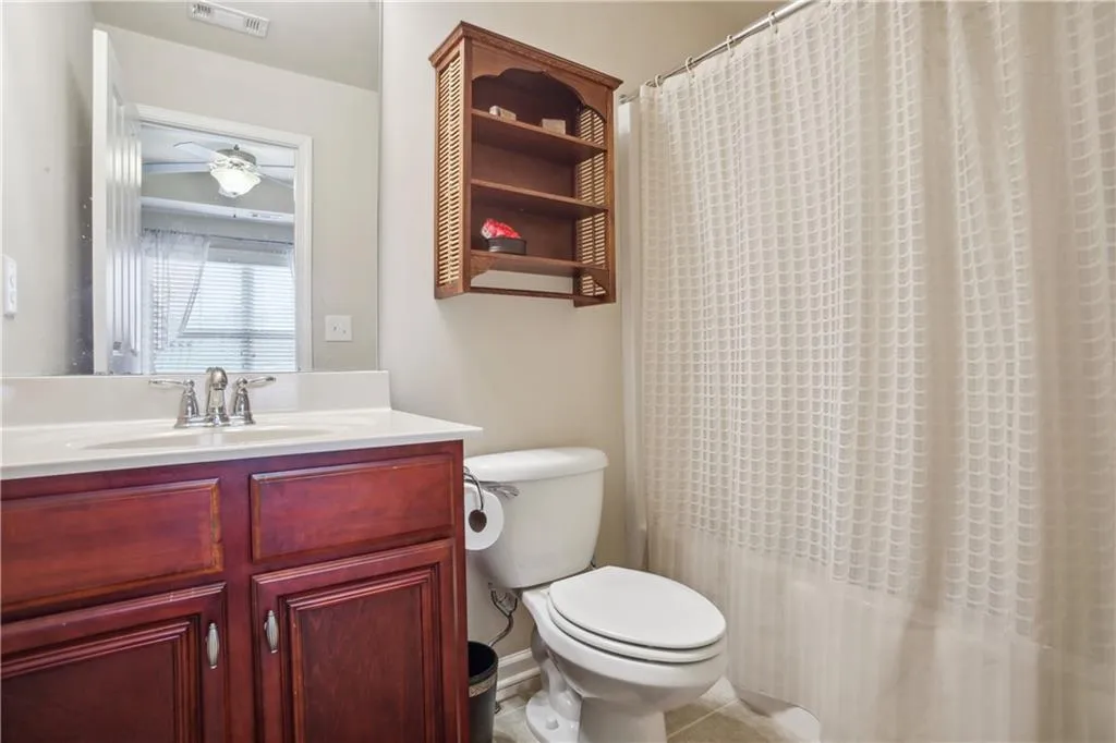 7245 Highland Bluff, Sandy Springs, Georgia 30328, 3 Bedrooms Bedrooms, ,3 BathroomsBathrooms,Residential,Sold,7245 Highland Bluff,7203646