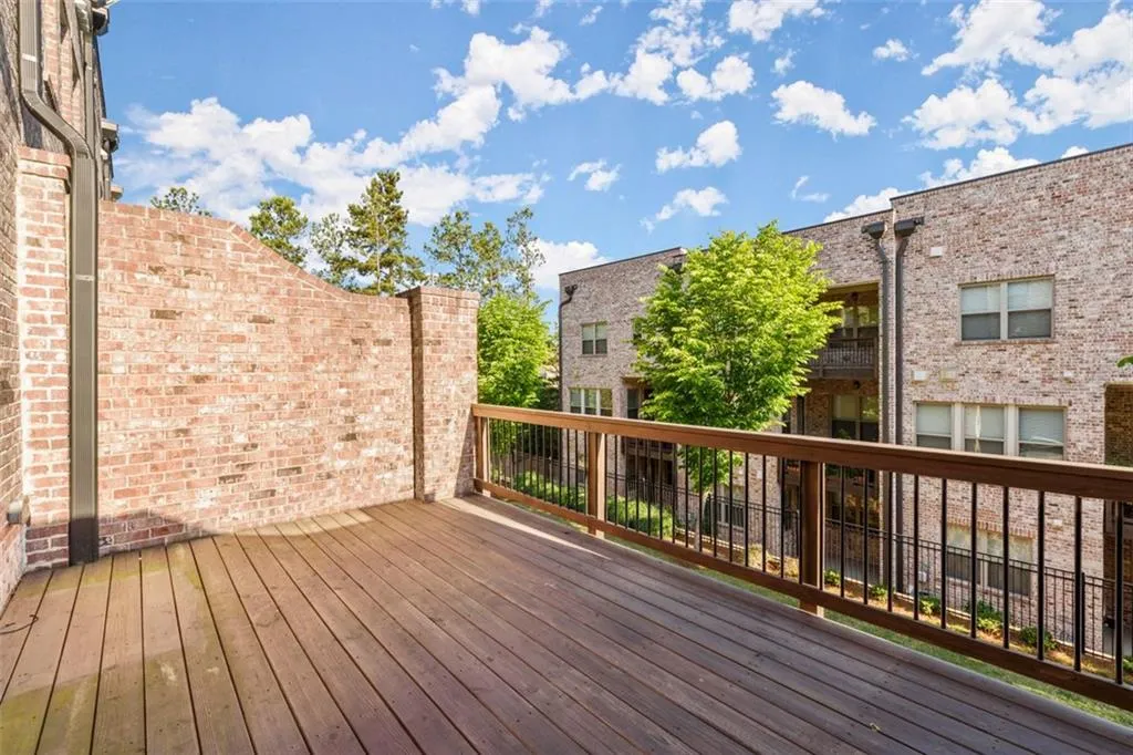 60 Yorkshire, Atlanta, Georgia 30328, 3 Bedrooms Bedrooms, ,3 BathroomsBathrooms,Residential,Sold,60 Yorkshire,6995503