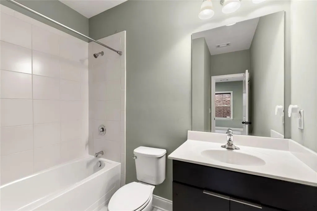 60 Yorkshire, Atlanta, Georgia 30328, 3 Bedrooms Bedrooms, ,3 BathroomsBathrooms,Residential,Sold,60 Yorkshire,6995503