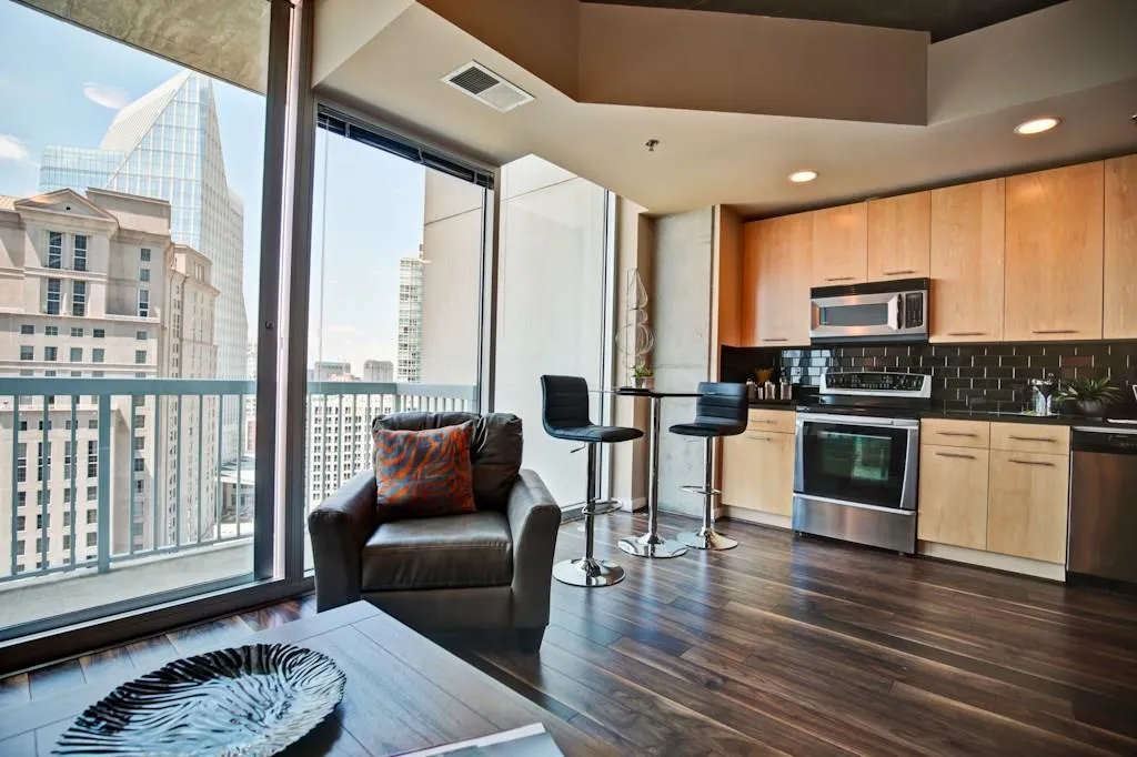 3324 Peachtree Road Ne Unit 1716, Atlanta, Georgia 30326, 1 Bedroom Bedrooms, ,1 BathroomBathrooms,Residential,Sold,3324 Peachtree Road Ne Unit 1716,5707627 3324 Peachtree Road Ne Unit 1716, Atlanta, Georgia 30326, 1 Bedroom Bedrooms, ,1 BathroomBathrooms,Residential,Sold,3324 Peachtree Road Ne Unit 1716,5707627