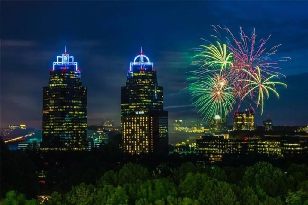 310 Sandy Springs Circle Unit 260, Sandy Springs, Georgia 30328, 2 Bedrooms Bedrooms, ,2 BathroomsBathrooms,Residential,For Sale,310 Sandy Springs Circle Unit 260,7515873