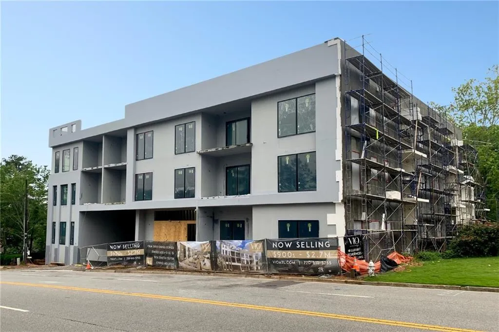 310 Sandy Springs Circle Unit 260, Sandy Springs, Georgia 30328, 2 Bedrooms Bedrooms, ,2 BathroomsBathrooms,Residential,For Sale,310 Sandy Springs Circle Unit 260,7515873