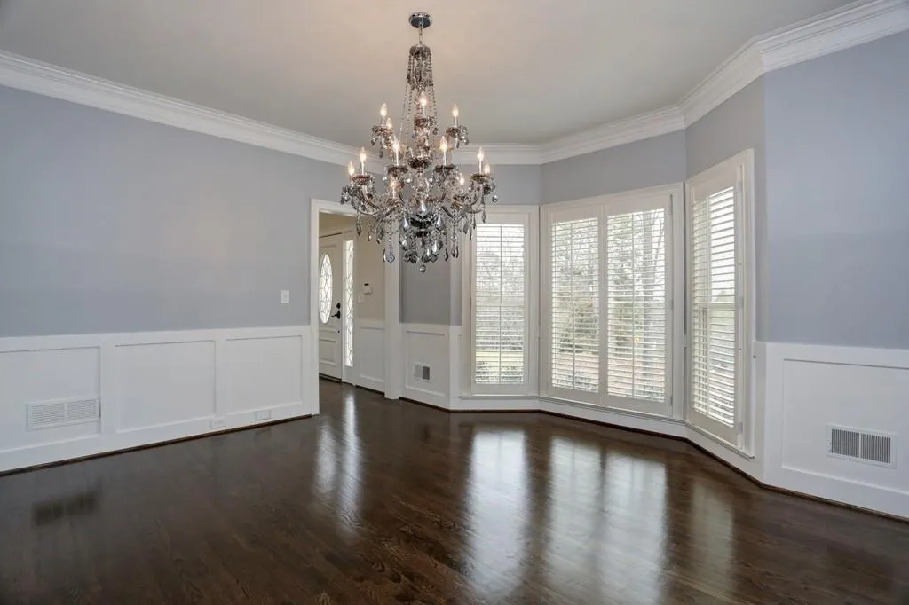 2995 Coles Way, Sandy Springs, Georgia 30350, 5 Bedrooms Bedrooms, ,4 BathroomsBathrooms,Residential,Sold,2995 Coles Way,5822749