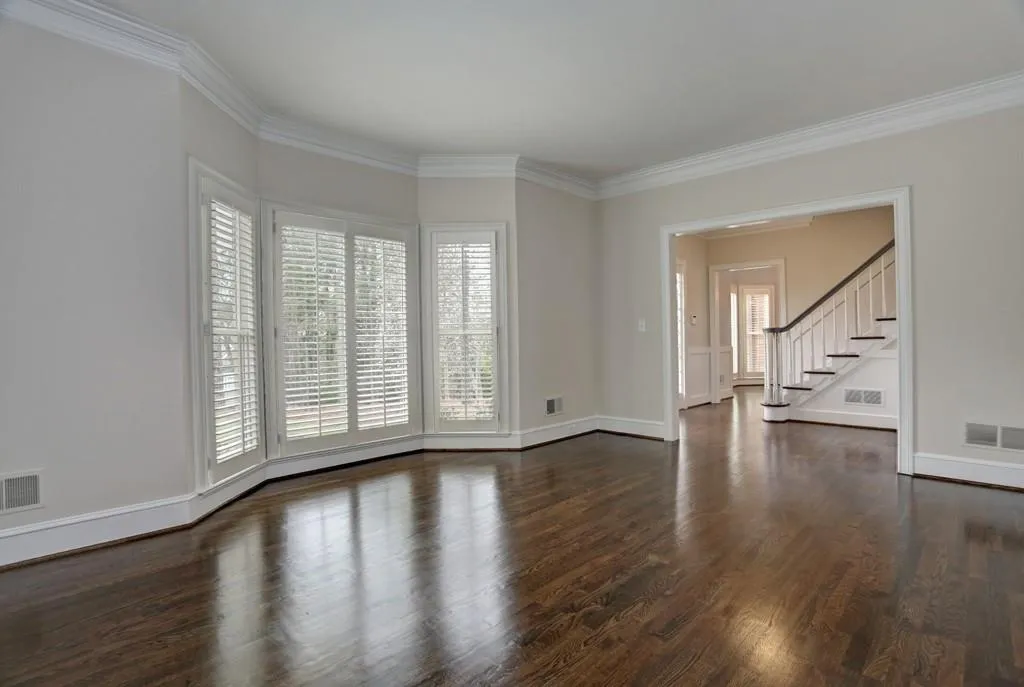 2995 Coles Way, Sandy Springs, Georgia 30350, 5 Bedrooms Bedrooms, ,4 BathroomsBathrooms,Residential,Sold,2995 Coles Way,5822749