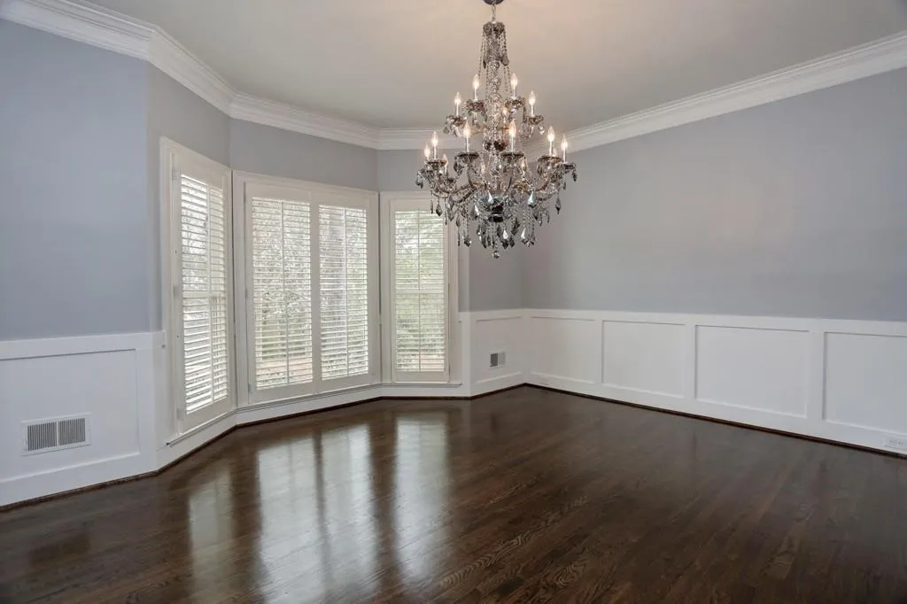 2995 Coles Way, Sandy Springs, Georgia 30350, 5 Bedrooms Bedrooms, ,4 BathroomsBathrooms,Residential,Sold,2995 Coles Way,5822749