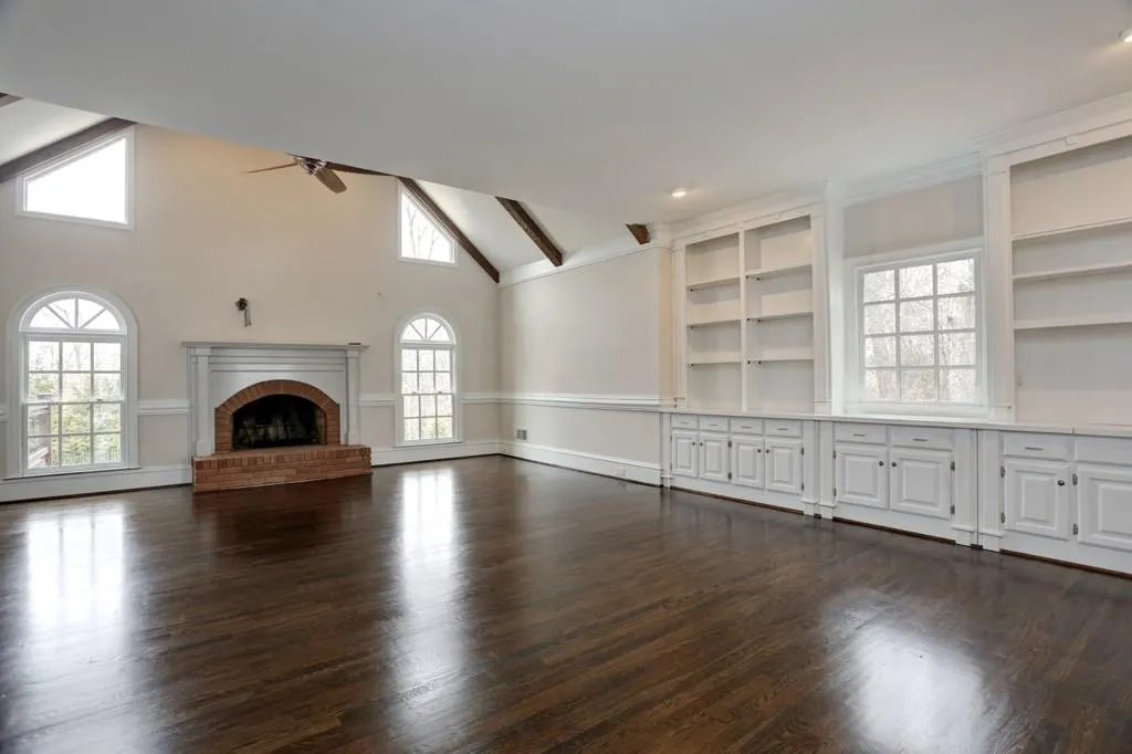 2995 Coles Way, Sandy Springs, Georgia 30350, 5 Bedrooms Bedrooms, ,4 BathroomsBathrooms,Residential,Sold,2995 Coles Way,5822749