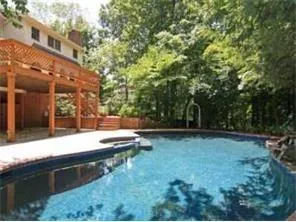 2995 Coles Way, Sandy Springs, Georgia 30350, 5 Bedrooms Bedrooms, ,4 BathroomsBathrooms,Residential,Sold,2995 Coles Way,5822749