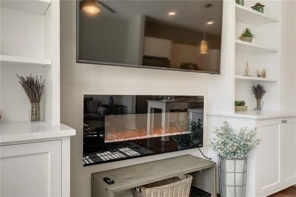 6719 Cadence Boulevard Unit 33, Sandy Springs, Georgia 30328, 1 Bedroom Bedrooms, ,2 BathroomsBathrooms,Residential,Sold,6719 Cadence Boulevard Unit 33,6817676