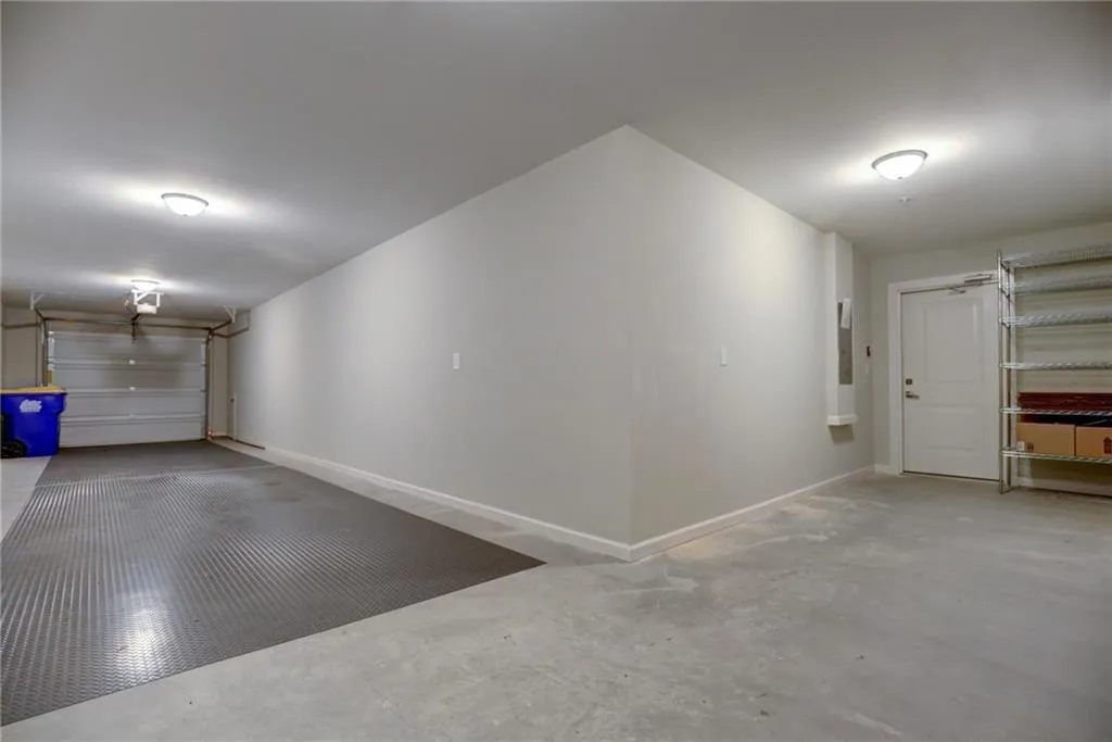 6719 Cadence Boulevard Unit 33, Sandy Springs, Georgia 30328, 1 Bedroom Bedrooms, ,2 BathroomsBathrooms,Residential,Sold,6719 Cadence Boulevard Unit 33,6817676