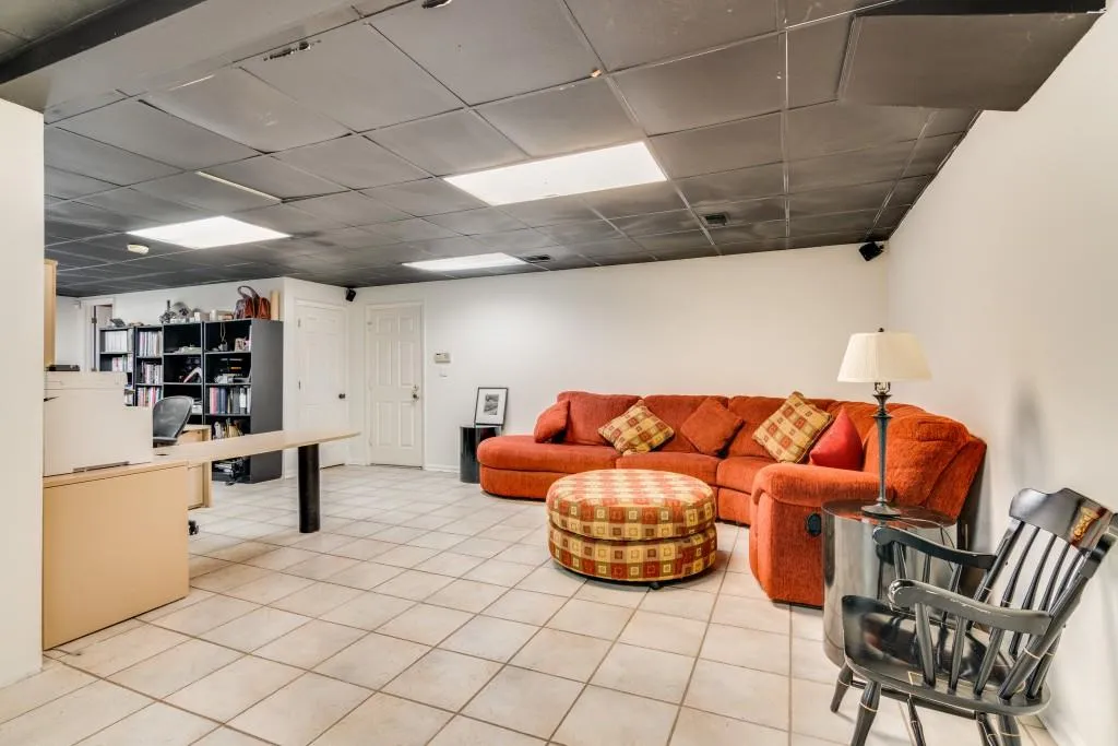 1355 Indian Trail Nw, Sandy Springs, Georgia 30327, 4 Bedrooms Bedrooms, ,4 BathroomsBathrooms,Residential,Sold,1355 Indian Trail Nw,7162959