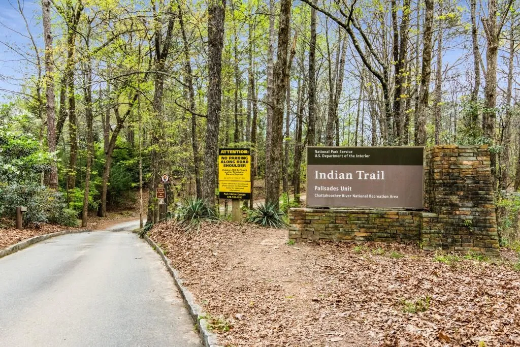 1355 Indian Trail Nw, Sandy Springs, Georgia 30327, 4 Bedrooms Bedrooms, ,4 BathroomsBathrooms,Residential,Sold,1355 Indian Trail Nw,7162959