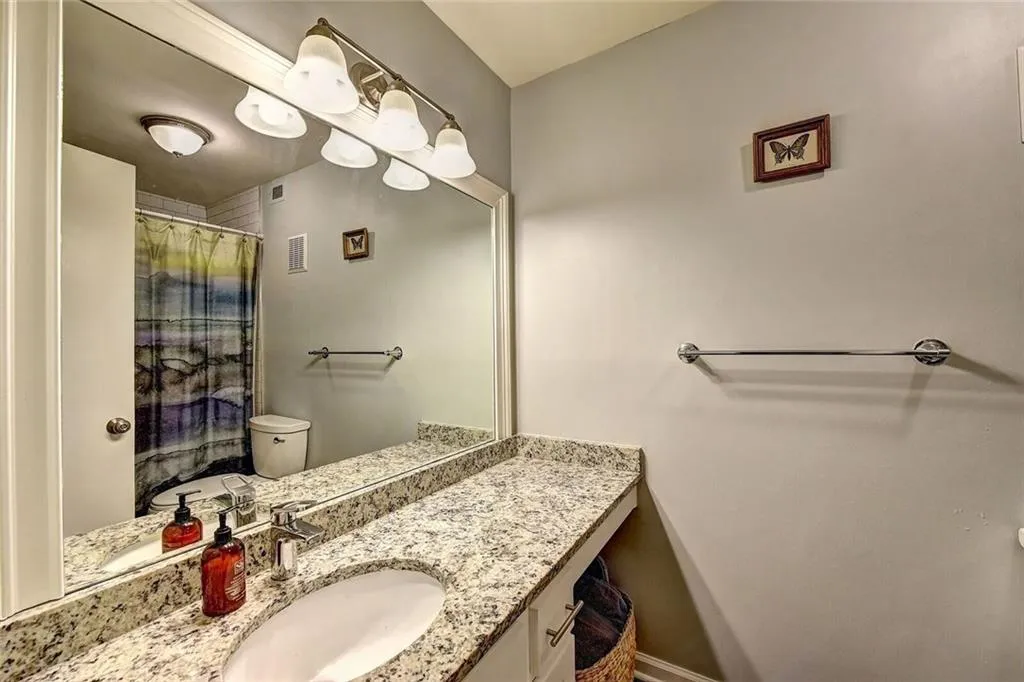 308 Woodcliff Drive Unit 308, Sandy Springs, Georgia 30350, 1 Bedroom Bedrooms, ,1 BathroomBathrooms,Residential,Sold,308 Woodcliff Drive Unit 308,6104585