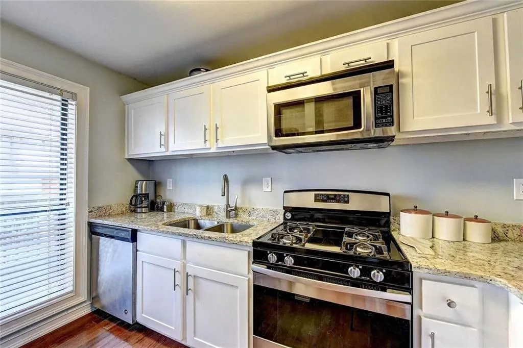 308 Woodcliff Drive Unit 308, Sandy Springs, Georgia 30350, 1 Bedroom Bedrooms, ,1 BathroomBathrooms,Residential,Sold,308 Woodcliff Drive Unit 308,6104585