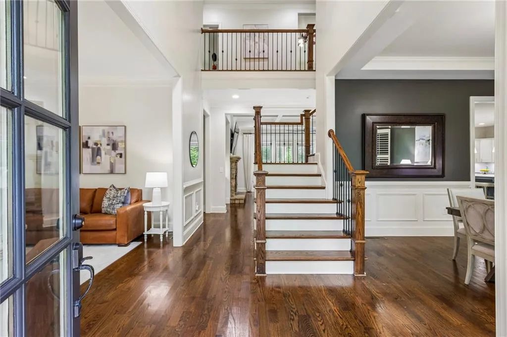 4311 Oak Forest Way, Atlanta, Georgia 30319, 6 Bedrooms Bedrooms, 0 ,5 BathroomsBathrooms,Residential,Sold,4311 Oak Forest Way,7804005