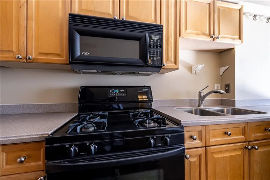 2479 Peachtree Road Ne Unit 1010, Atlanta, Georgia 30305, 1 Bedroom Bedrooms, 0 ,1 BathroomBathrooms,Residential,For Sale,2479 Peachtree Road Ne Unit 1010,7755131