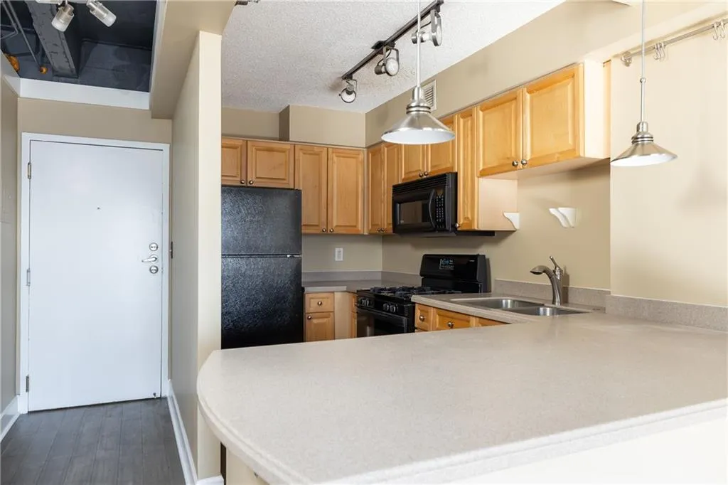 2479 Peachtree Road Ne Unit 1010, Atlanta, Georgia 30305, 1 Bedroom Bedrooms, 0 ,1 BathroomBathrooms,Residential,For Sale,2479 Peachtree Road Ne Unit 1010,7755131